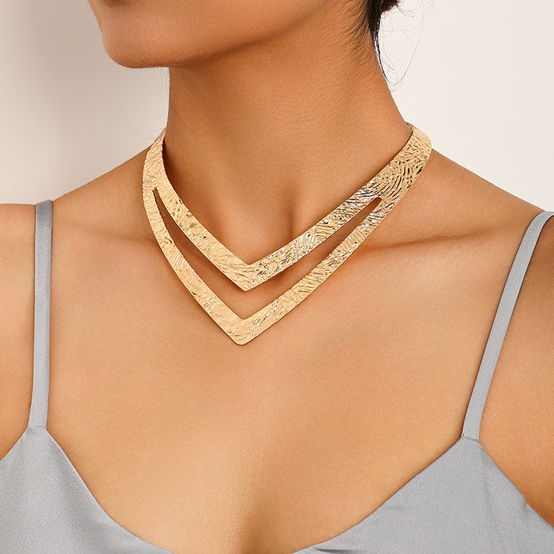 Piece Retro Exaggerated Punk Heavy Metal Double Clavicle Collar