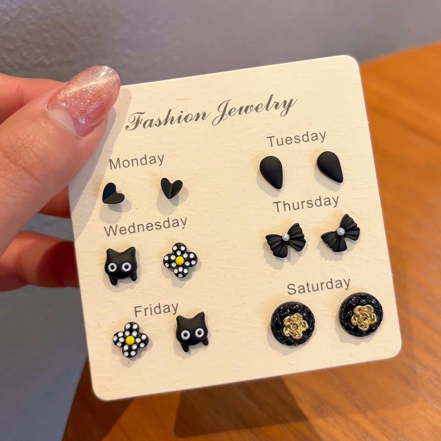 Women's Elegant Simple Cute Cartoon Niche Design Rings