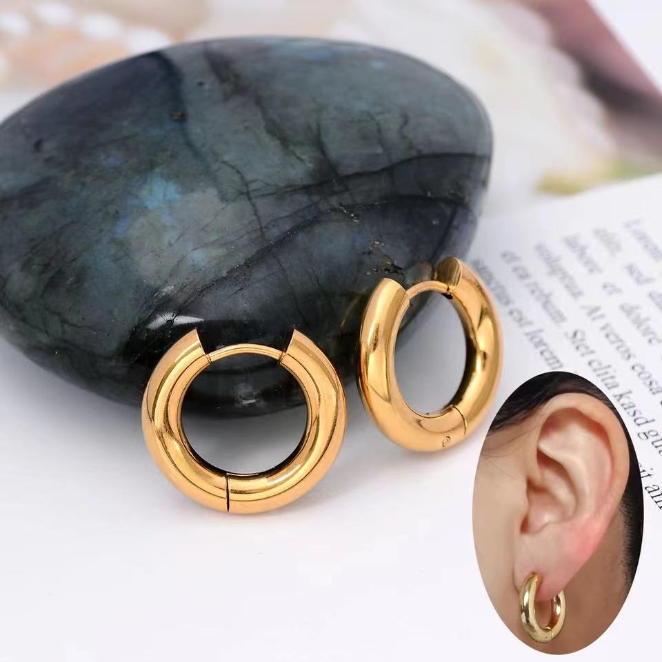 Small Commodity Heavy Metal Gold Round Stainless Earrings