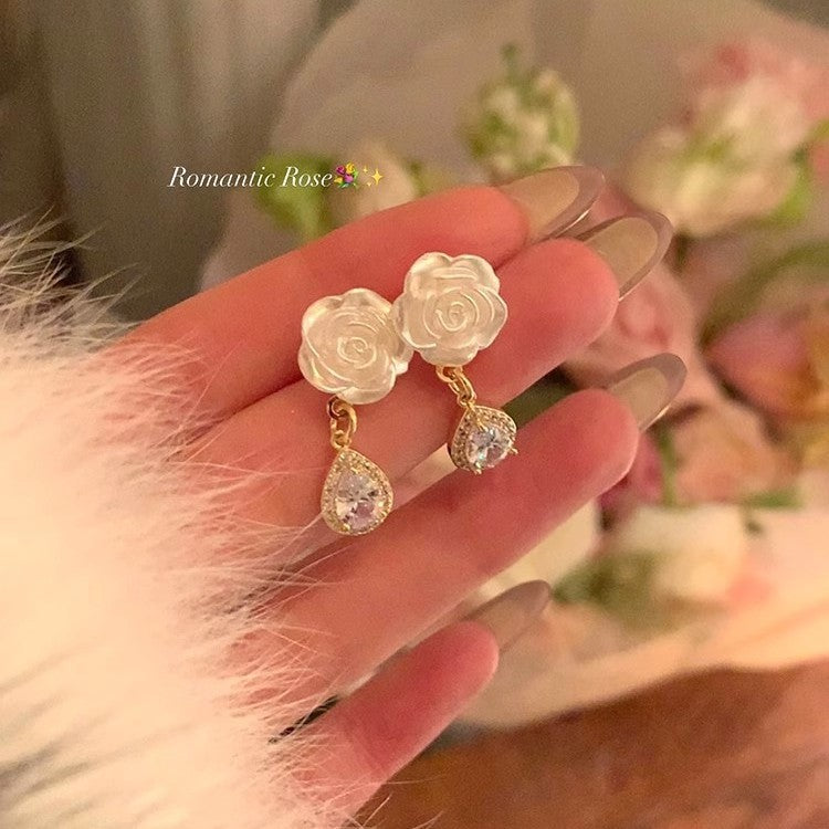 Women's Star Ear Light Luxury Dignified Generous Style Rings