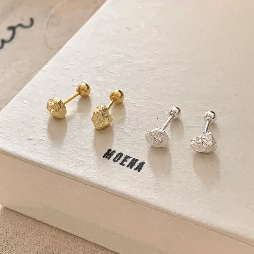 Simple Broken Design Round Beads Screw Lava Rings