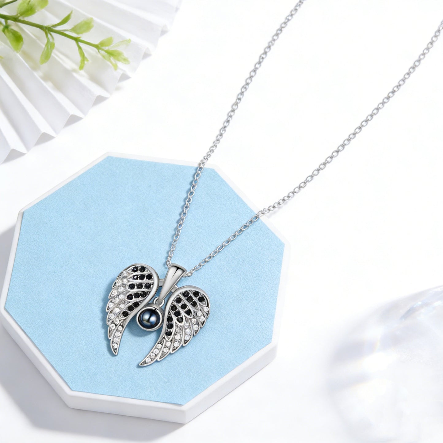 Wings Projection Light Luxury Minority Clavicle Necklace