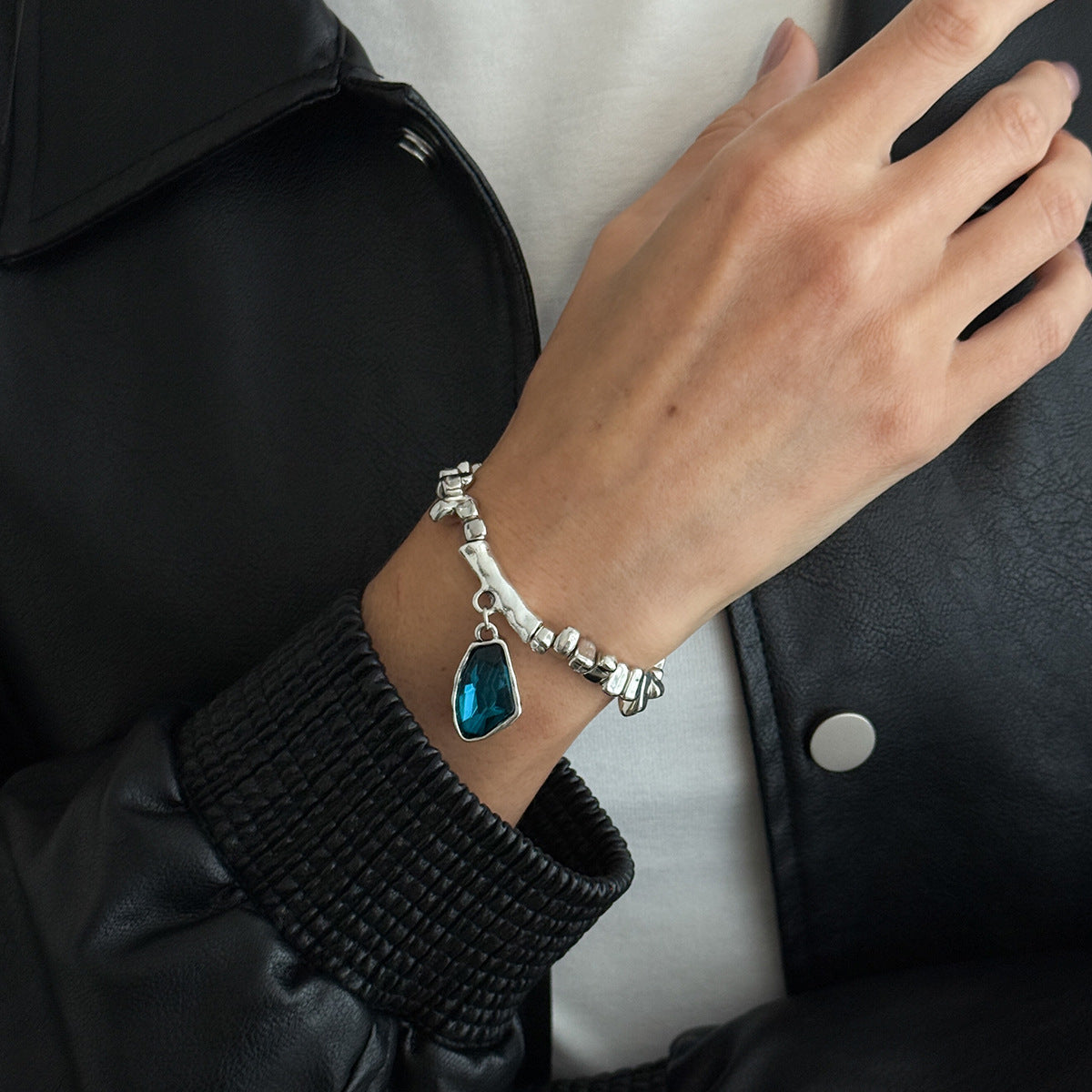 Cold Wind Irregular Beaded Clavicle Chain Necklaces
