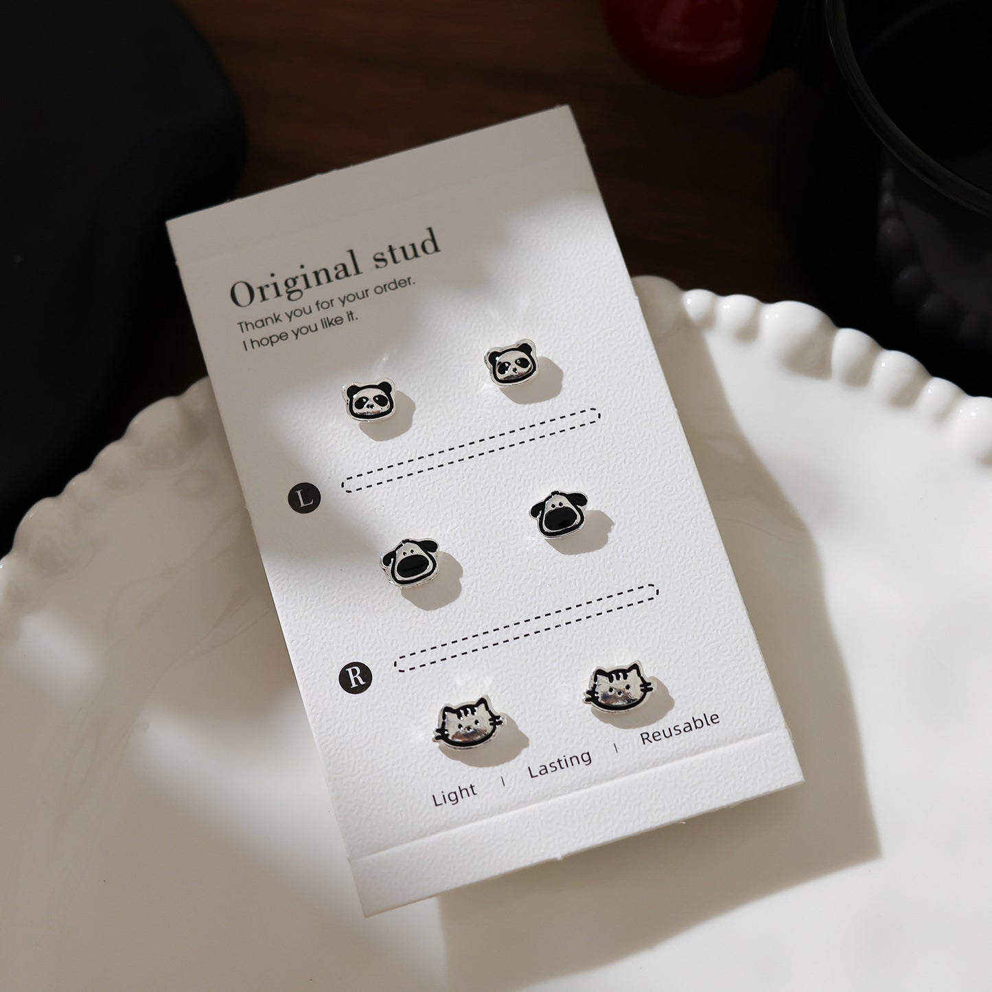 Elegant Black Series Earings Simple Personalized Stud Earrings
