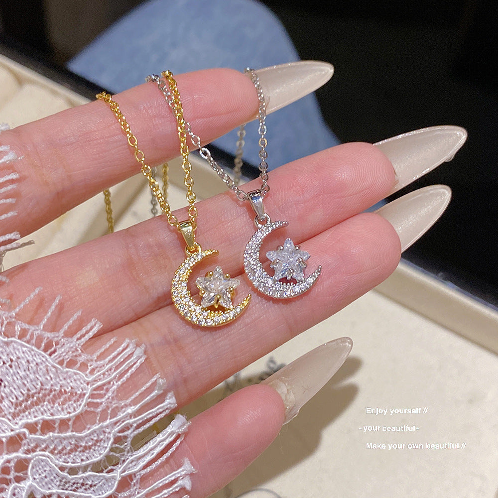 Women's Exquisite Diamond Star Moon Super Flash Unique Fresh Personality Versatile Necklaces