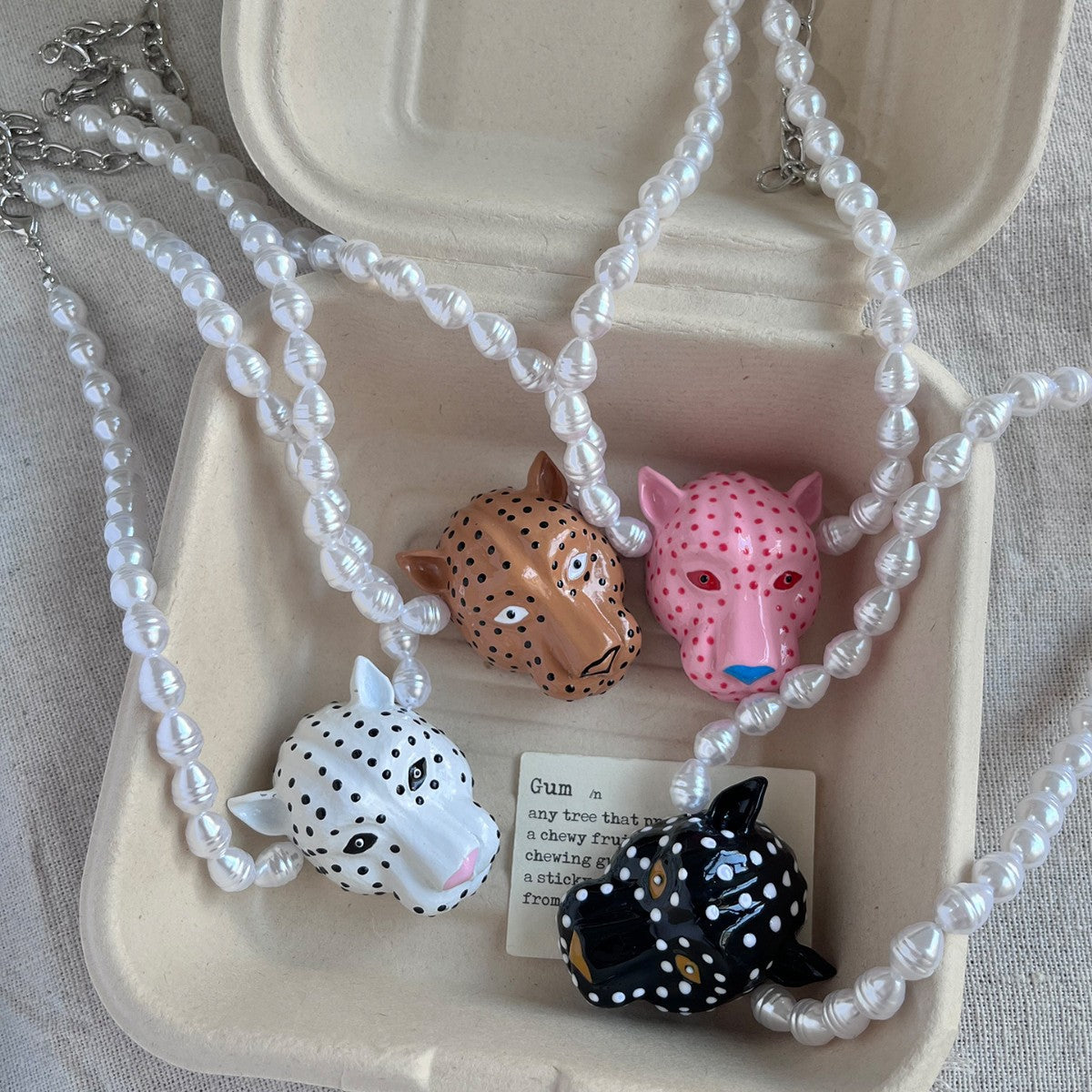 Women's Style Enamel Leopard Head Temperament Stringed Pearls Clavicle Chain Necklace