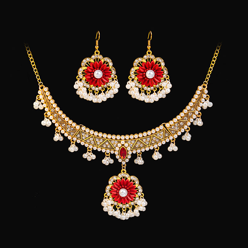 Women's Suite Retro Court French Pearl Water Jewelry Set
