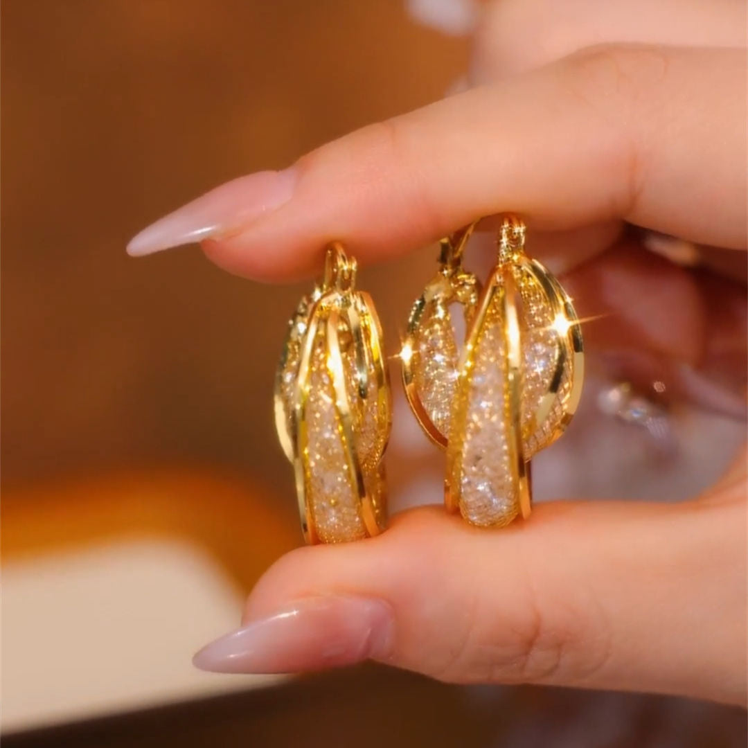 Women's Winding Gold Wire Mesh Grandeur Design Earrings