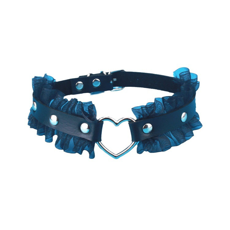 Women's Soft Lace Black Temperament Leather Heart Collar