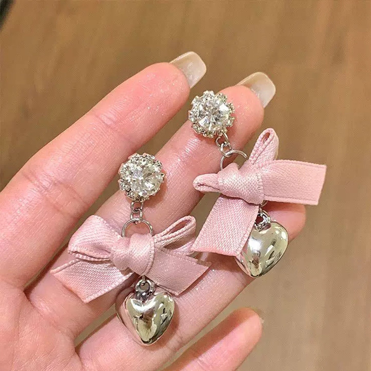 Women's Sweet Pink Bow Unique Light Luxury Sense Minority Stud Earrings