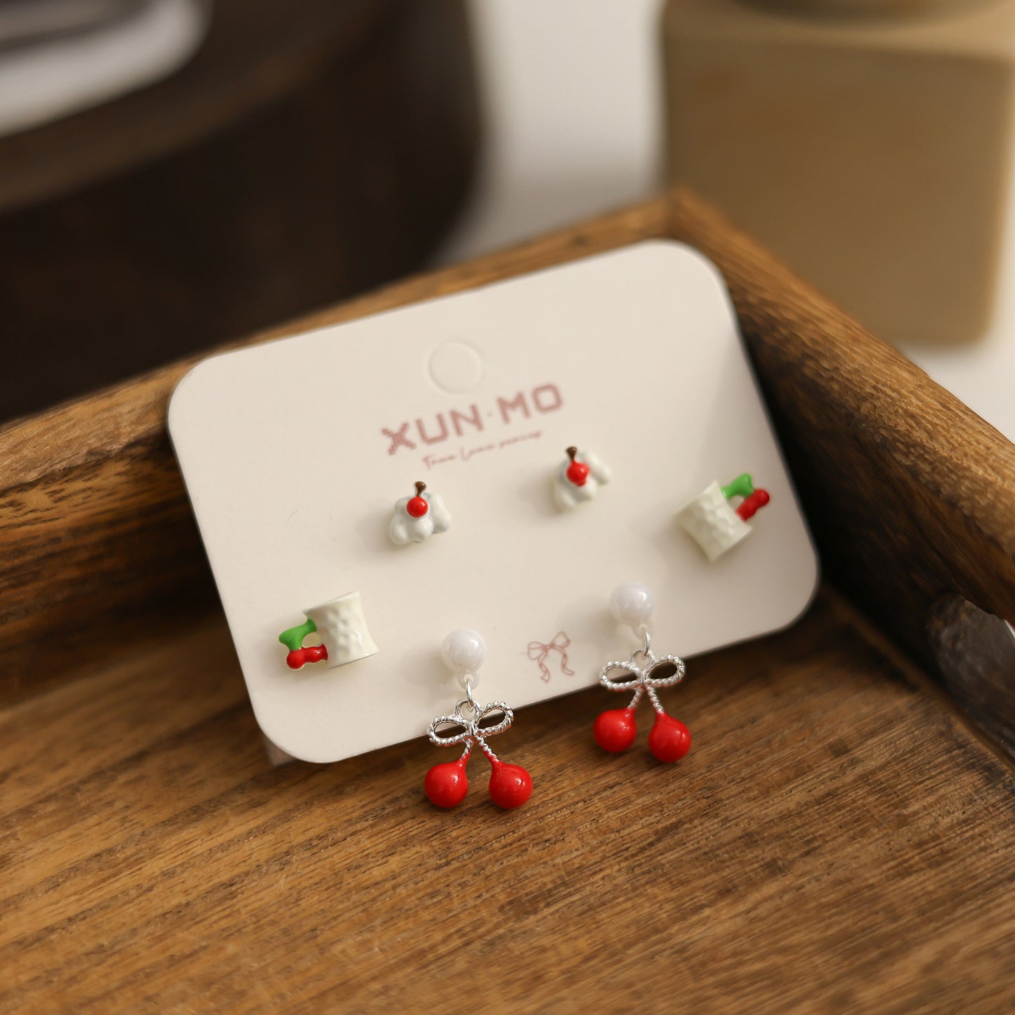 Women's Biological Porcelain Light Luxury High-grade Sleeping No Need To Take Stud Earrings