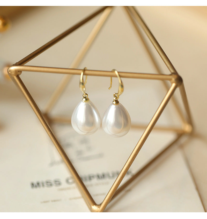 Fashion High-grade Zircon Pearl French Minority Retro Earrings