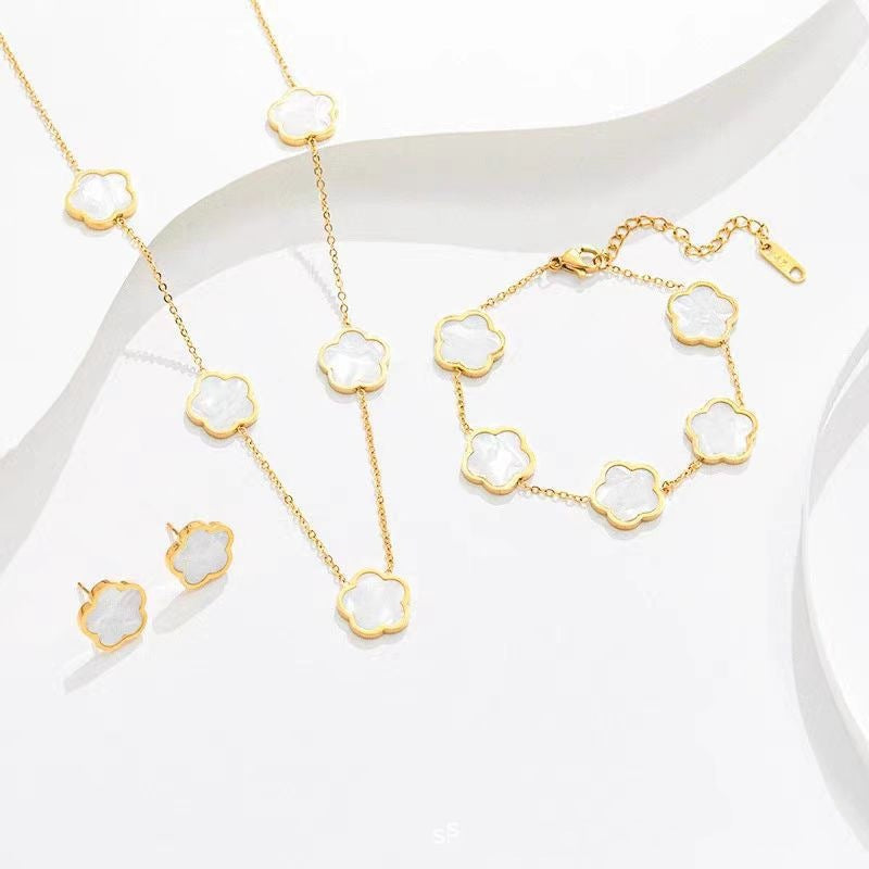 Stainless Steel Flat Gold Plum Blossom Lucky Parthenocissus Grass Ear Bracelets