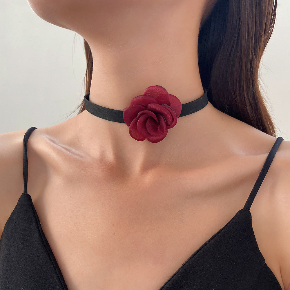 Vintage Rose Flower Exaggerated Flocking French Collar