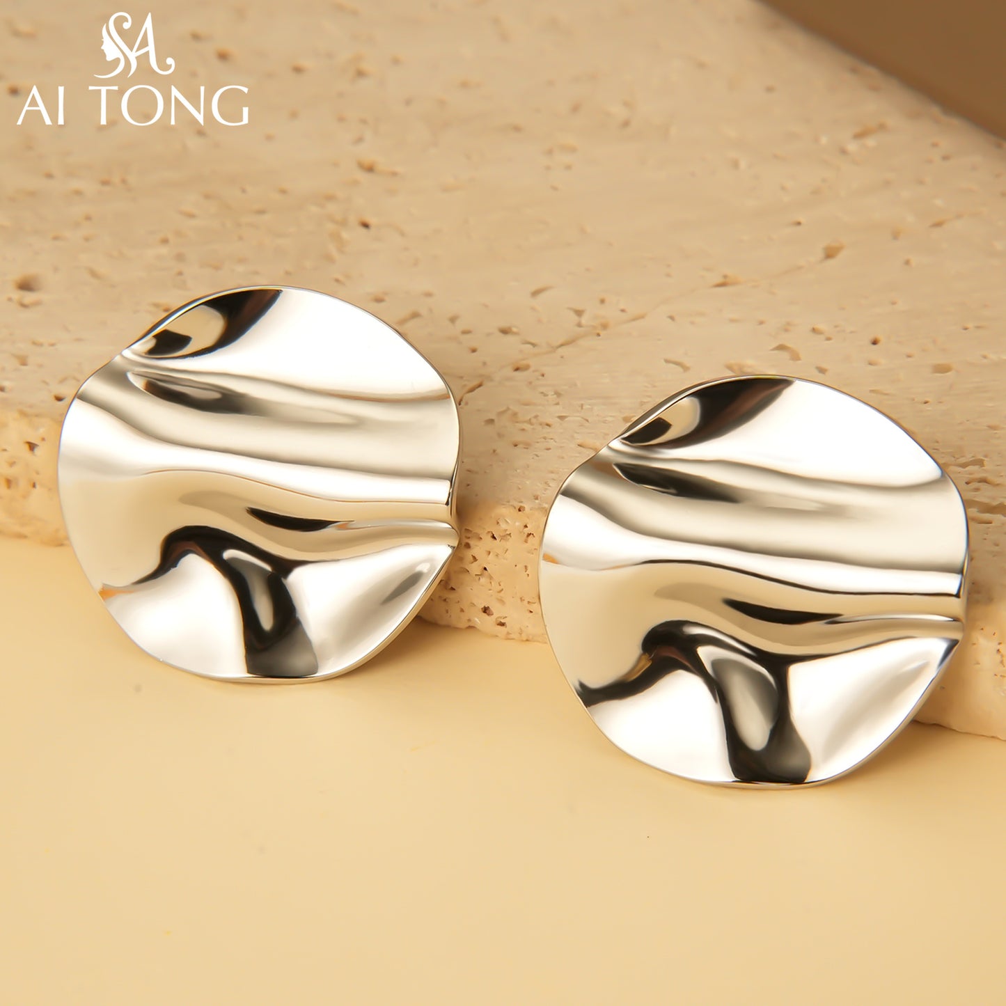 Decoration Design Pleated Light Luxury High-grade Ear Earrings