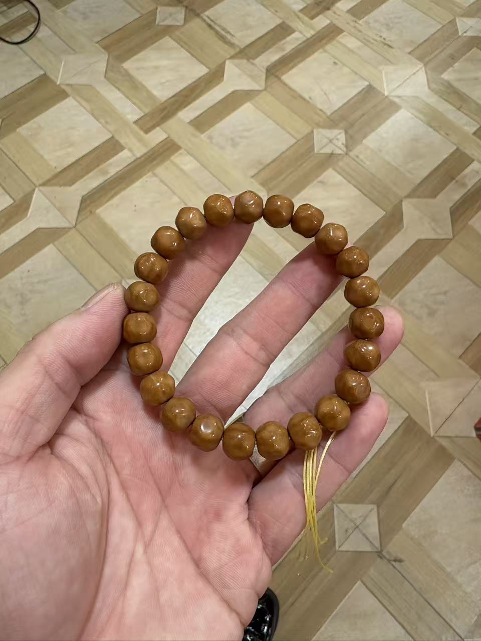 Women's & Men's Natural Primary Color Crafts Peach Pit Single Circle Hand Bracelet