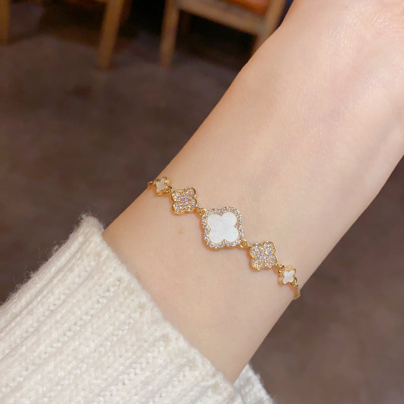 Simple Design Zircon Four-leaf Flower Light Luxury High-grade Bracelets