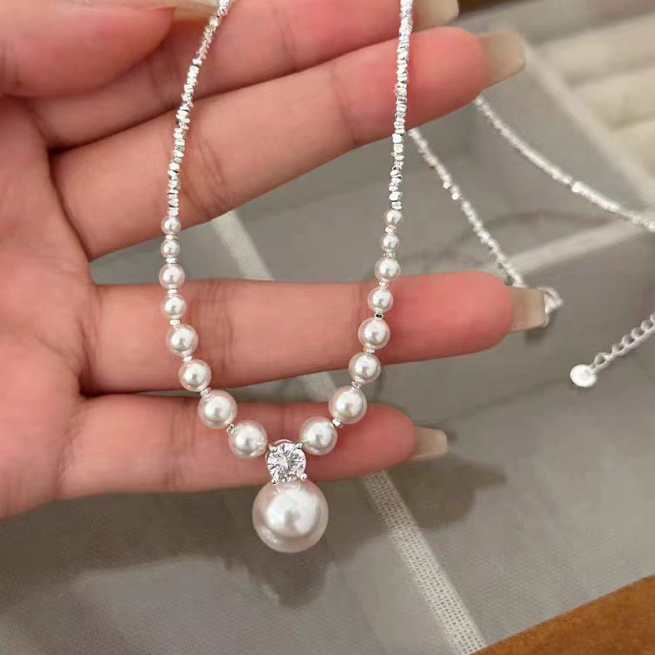Light Pearl Gradient Small Pieces Of Sier Niche Necklace
