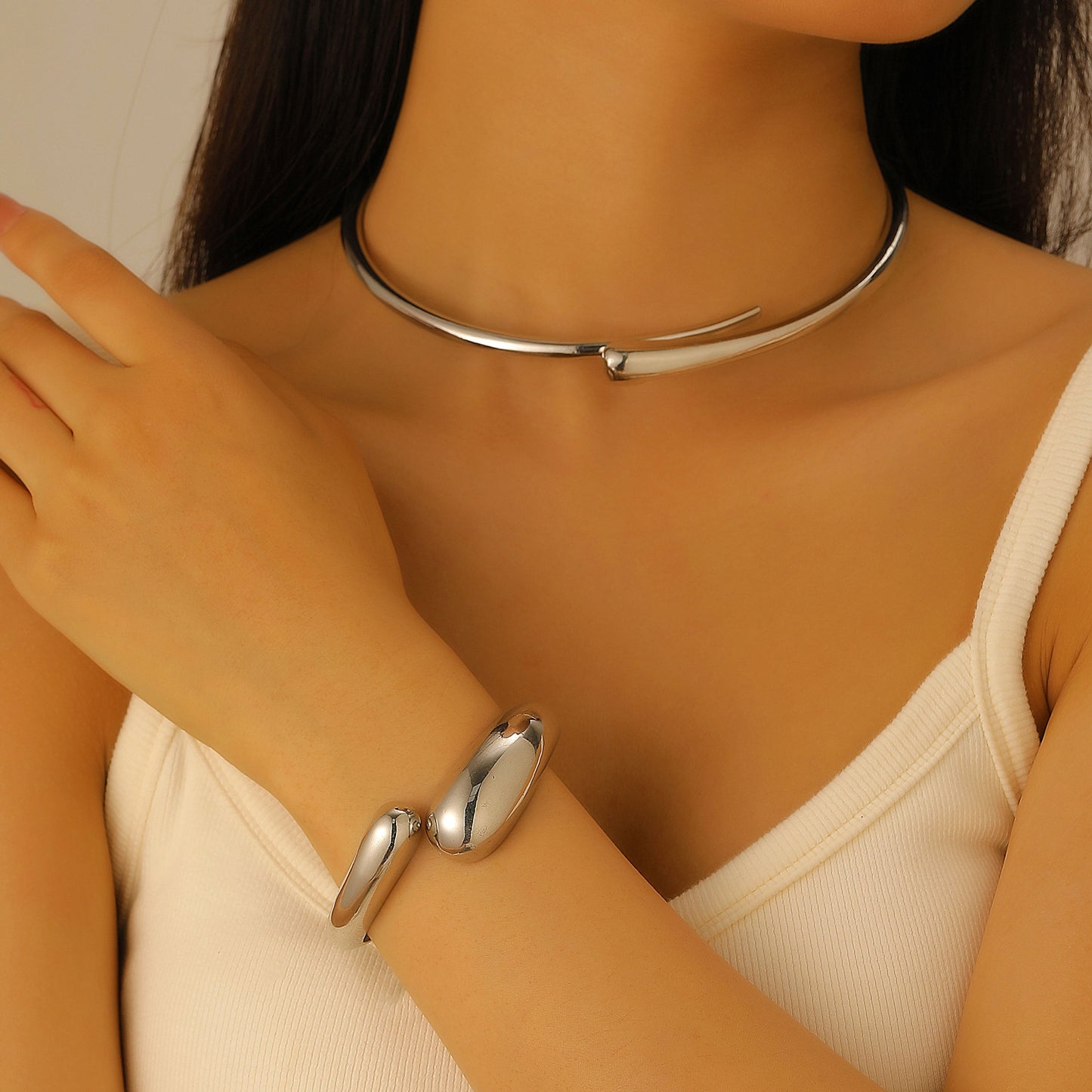 Exaggerated Irregular Glossy Design Sense Geometric Bracelets