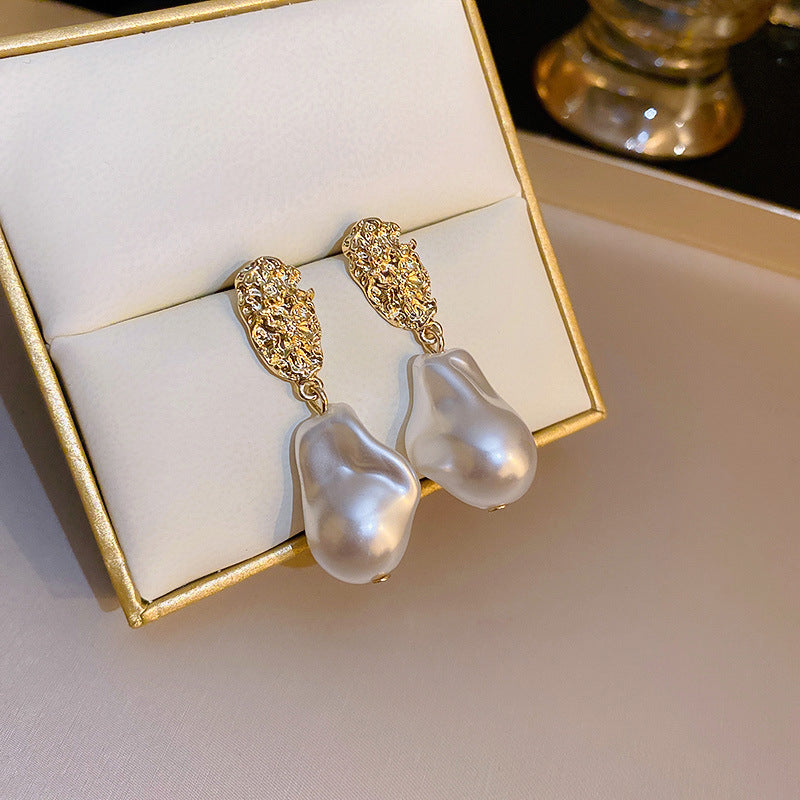 Fashion High-grade Zircon Pearl French Minority Retro Earrings