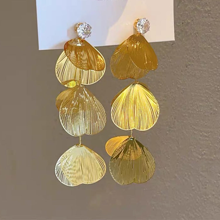 Women's Simple Beautiful Flowers For Design High-grade Gas Tassel Earrings