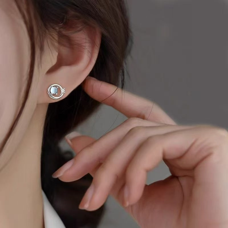 Saturn Female Studded With Zircon Korean Style Rings