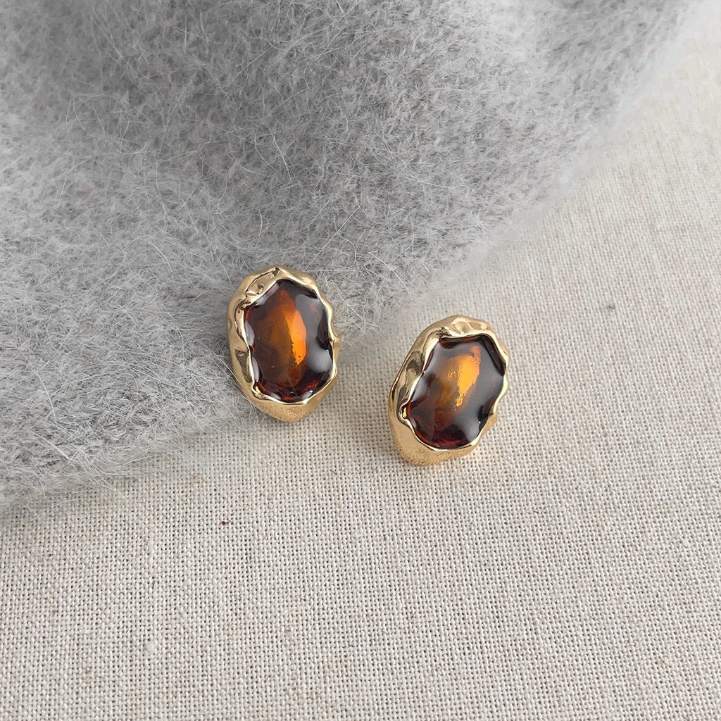 Women's Retro Amber Style Elegant Brown Dripping Earrings