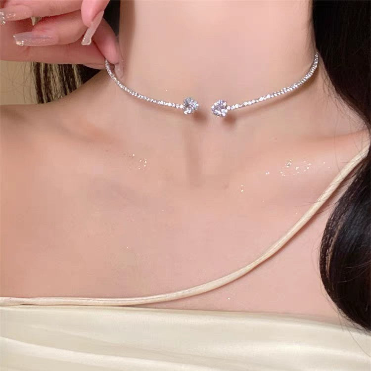 Zircon Simple Heart-shaped Super Shiny Design Fashionable Elegant High-grade Clavicle Necklaces