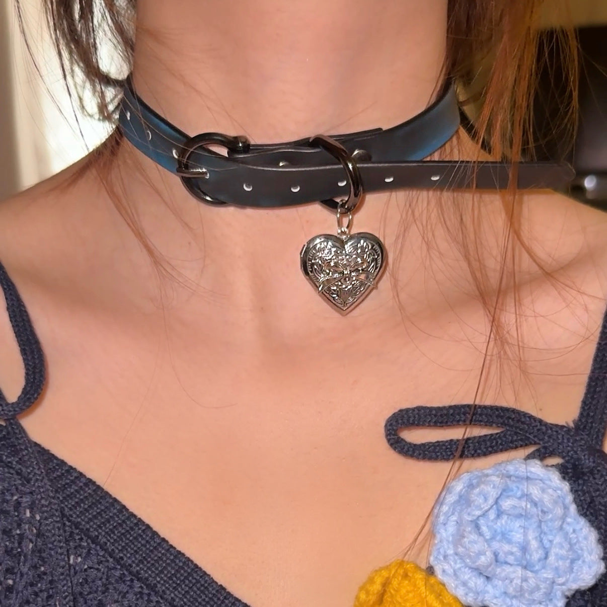 Women's Warm Color Changing Leather Hot Senior Clavicle Collar