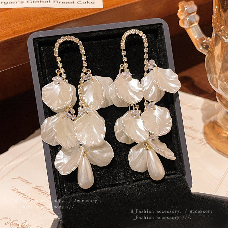 Women's Elegant Shell Flower For Light Luxury Minority Earrings