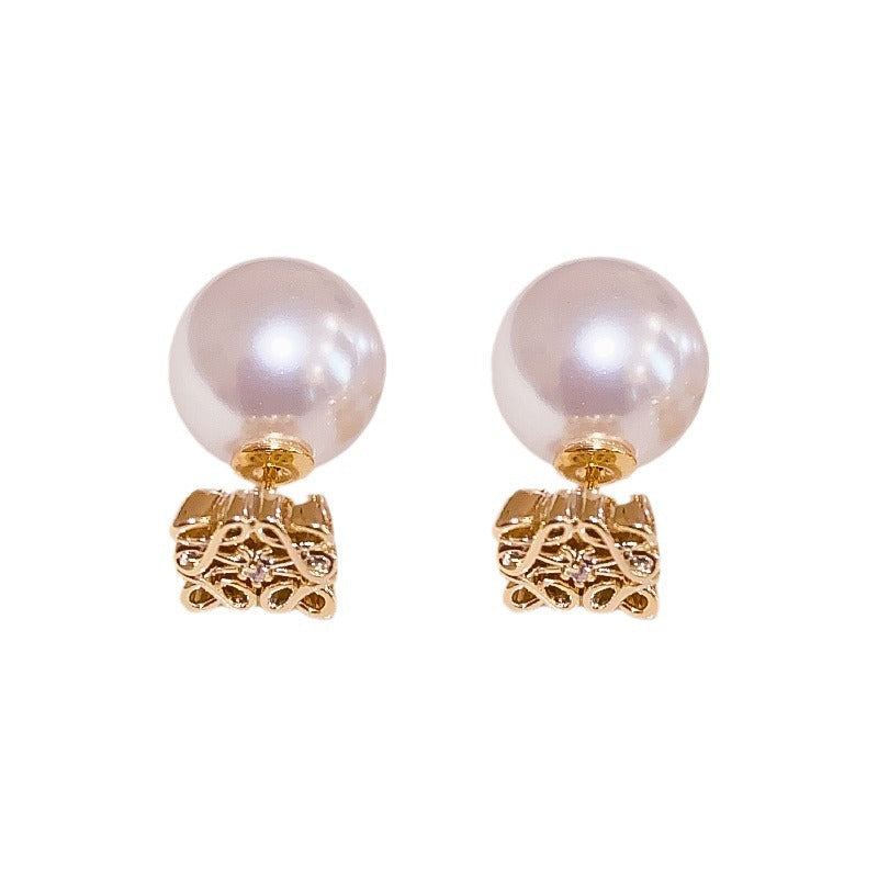 Metal Texture Pearl French Retro High Earrings