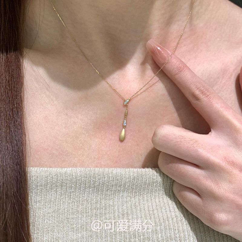 Water Drop Retro Design Temperament Entry Necklaces