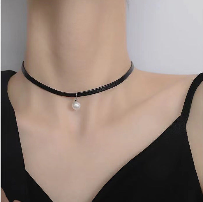 Pearl Leather String Clavicle Chain Female Collar