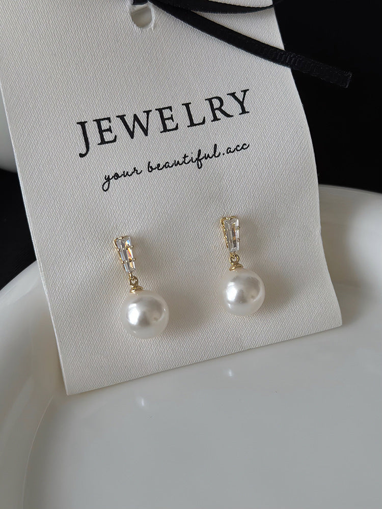 Fashion High-grade Zircon Pearl French Minority Retro Earrings