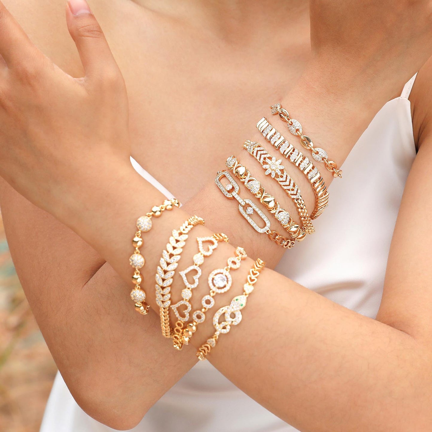 Women's Heart-shaped Flower Pig Nose Personality Versatile Bracelets