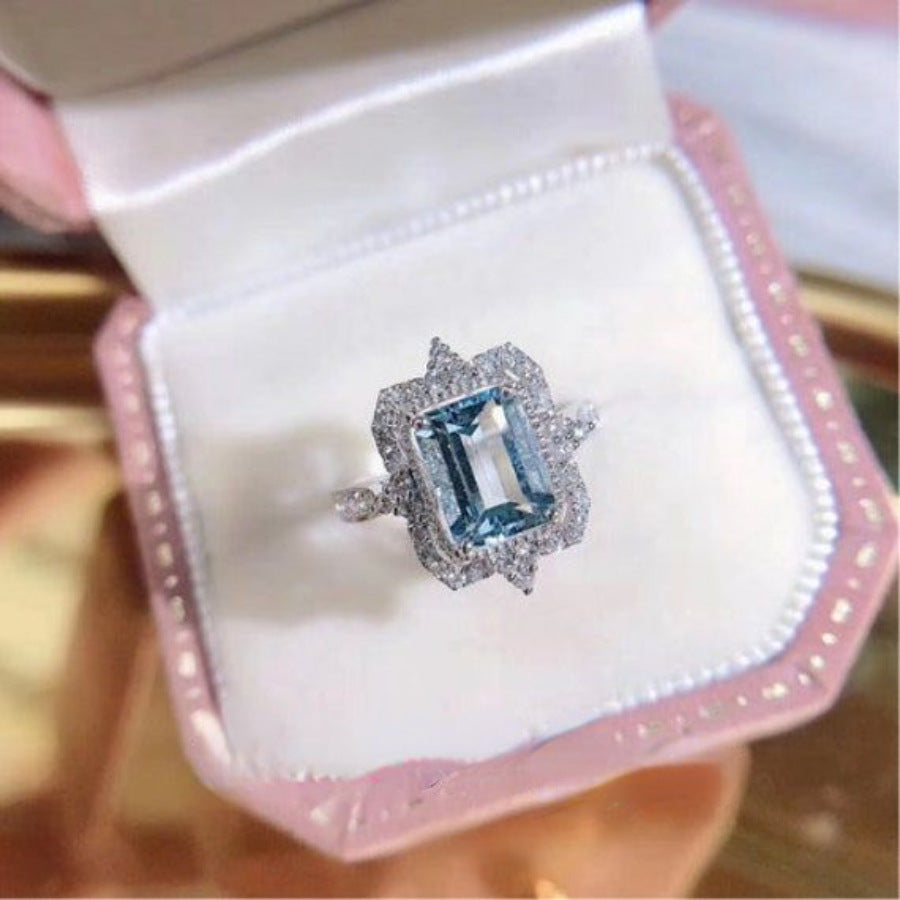 Women's Fashion Alloy Inlaid Zircon Engagement Ring