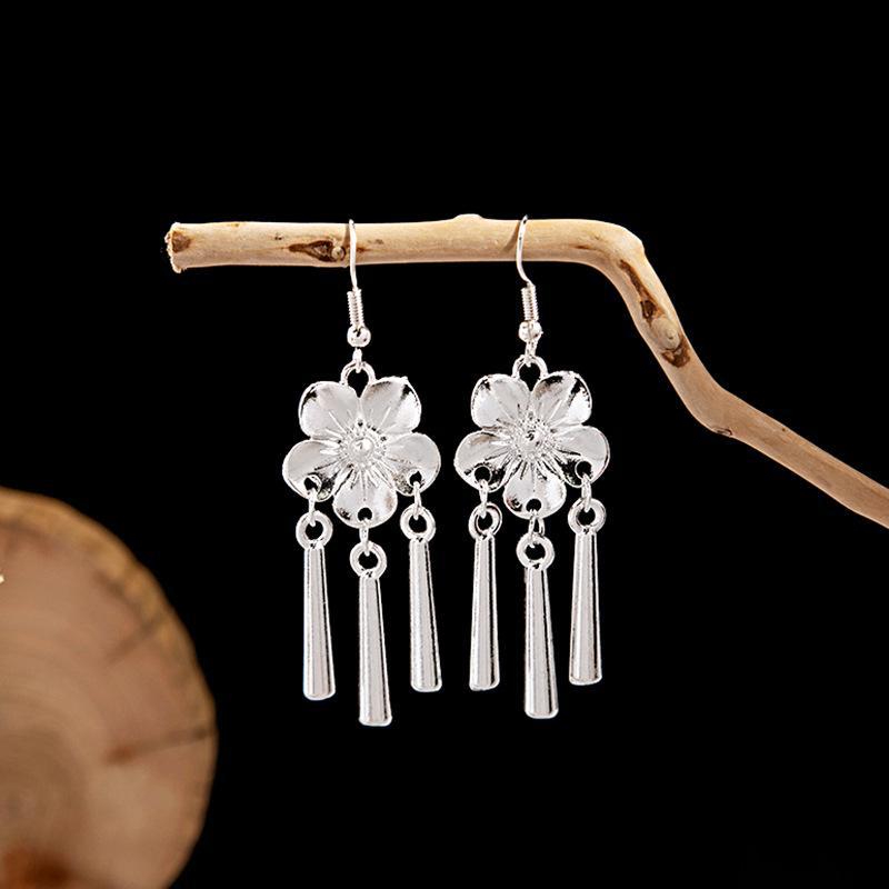 Imitation Sier Miao Minority Tourist Attractions Bohemian Exaggerated Long Leaves Earrings