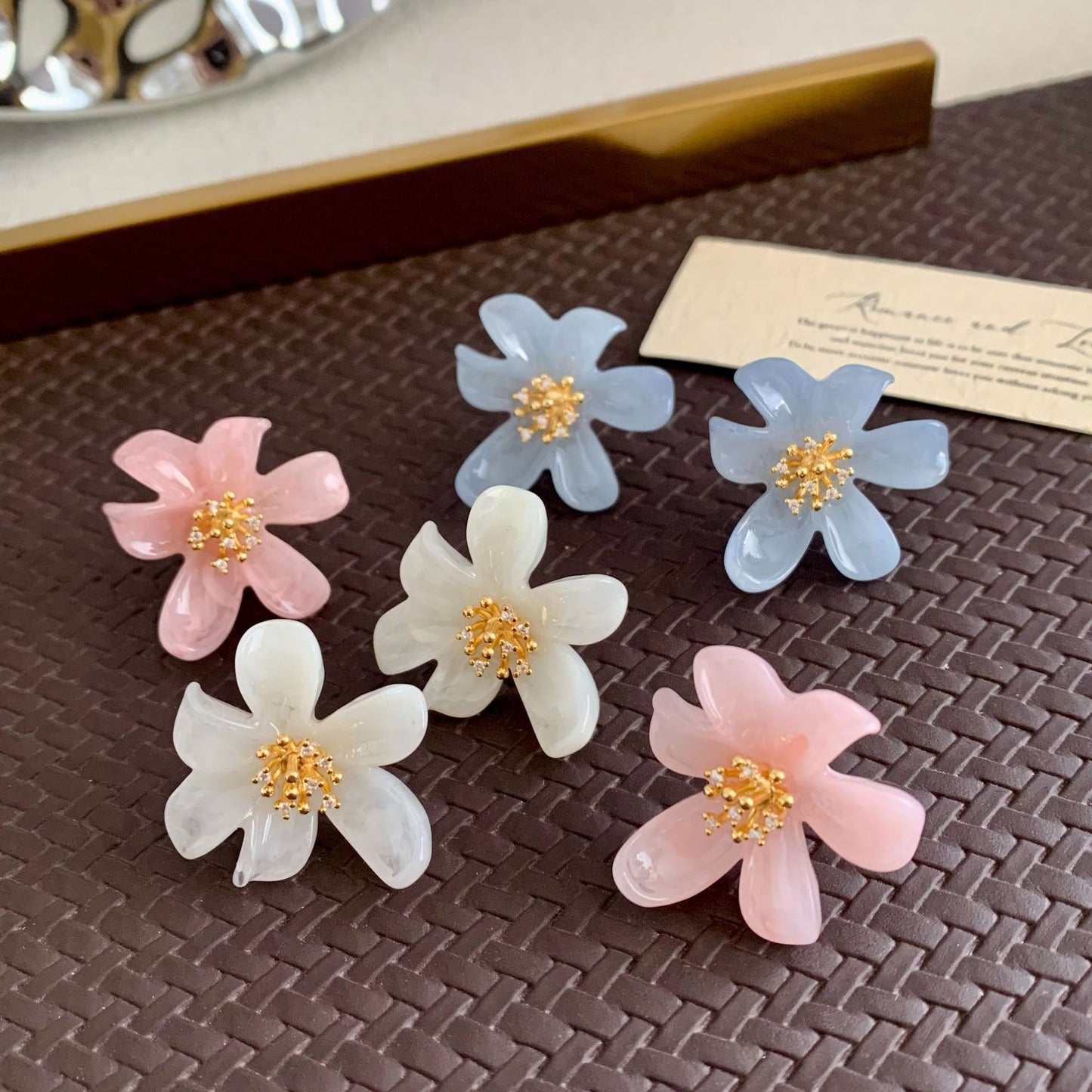 Retro Fashion Zircon Flower High Sense Fashionable Earrings