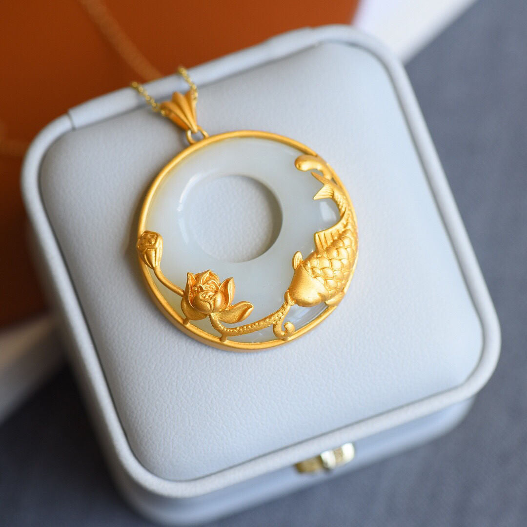 Natural Jade Peace Buckle Koi Clavicle Chain Temperament Wild Female Necklace
