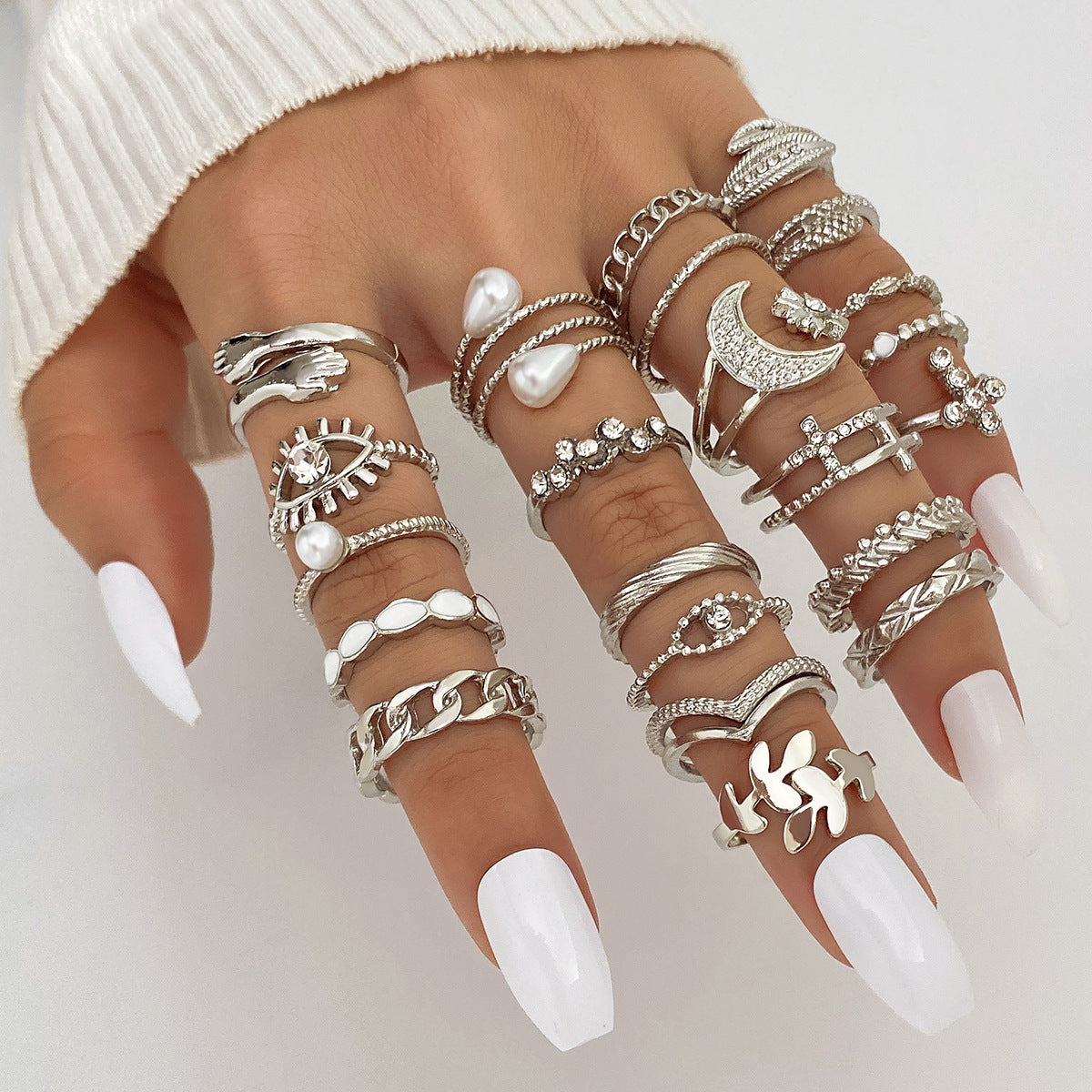 Diamond Eye Cross Leaf Set Pearl Rings