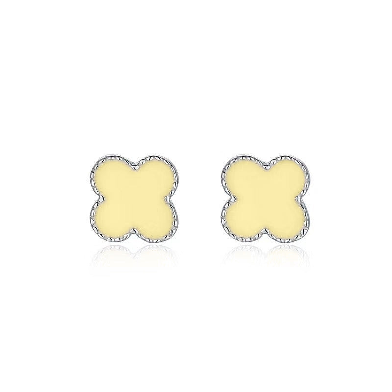 Women's & Men's Sterling Sier Simple Four Leaf Clover Ear Elegant Light Luxury Stud Earrings