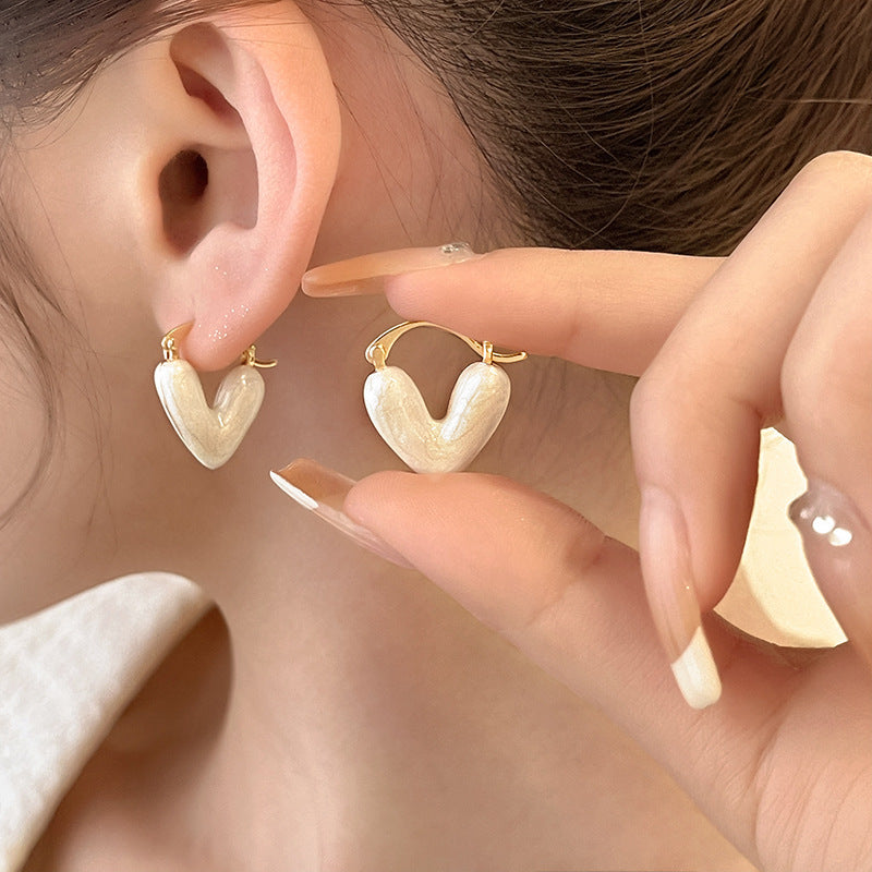 Heart High-grade Trendy Peach Niche Design Light Luxury Western Style Stud Earrings