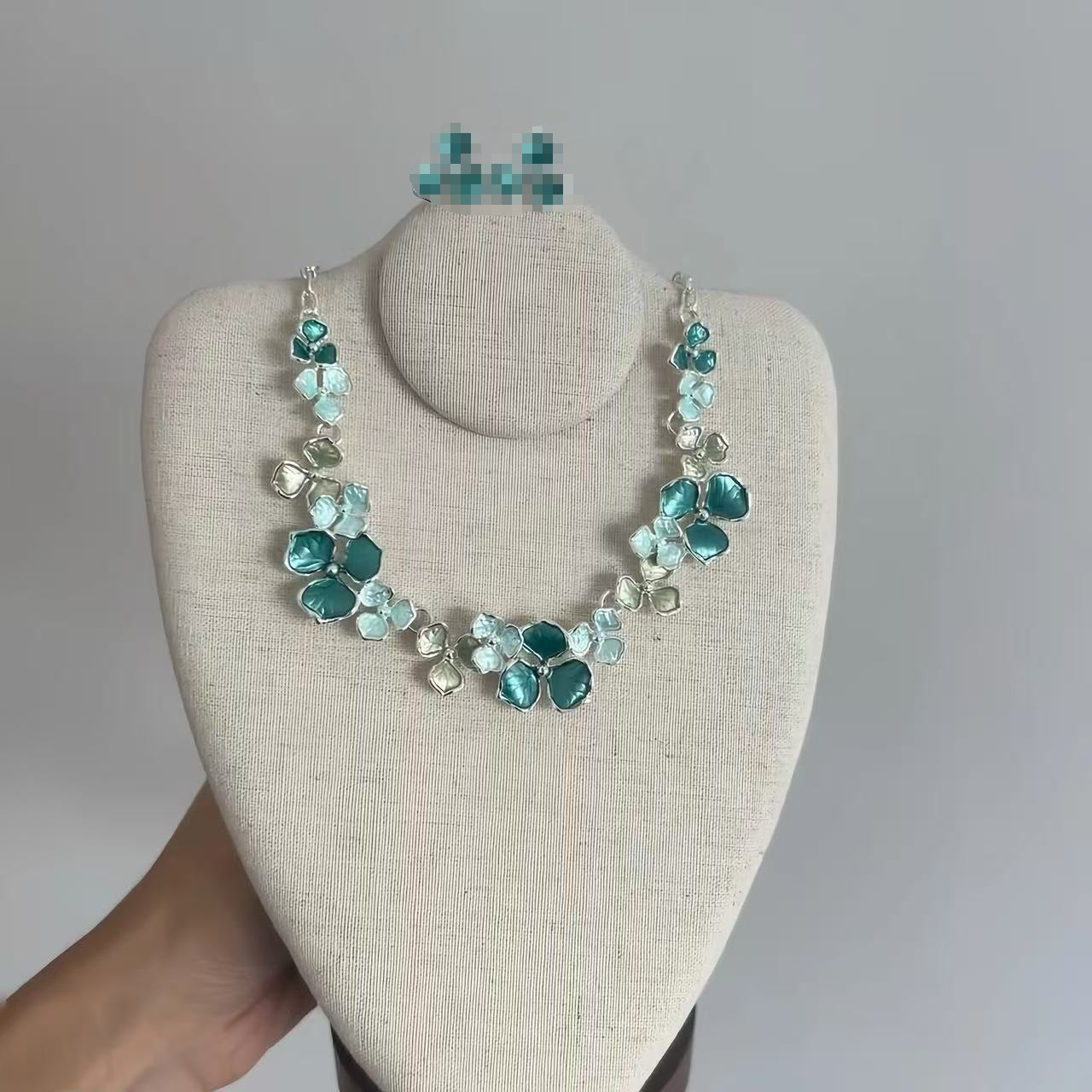 Retro Mori Style Flower Niche Temperament Entry Lux Exquisite Sweet Necklaces