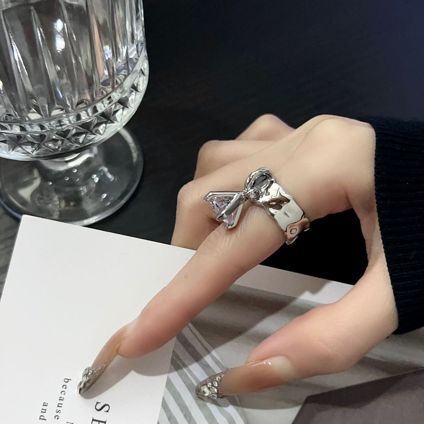 Design Metal Texture Personality Flexible Zircon Female Simple Tail Rings