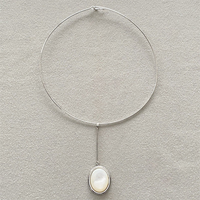 Dong White Shell Black Agate Choker Female Collar
