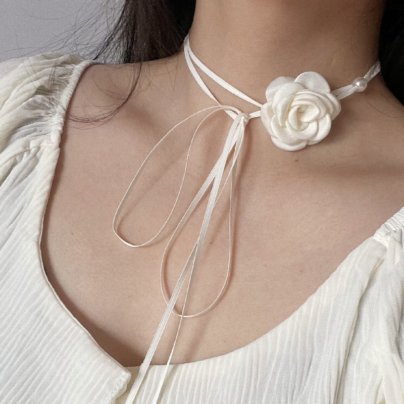 Style Super Fairy Retro Rose Pearl Collar