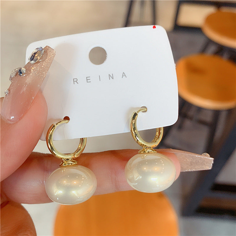 Women's Light Luxury Pearl Ear Clip French Minority High-grade Stud Earrings