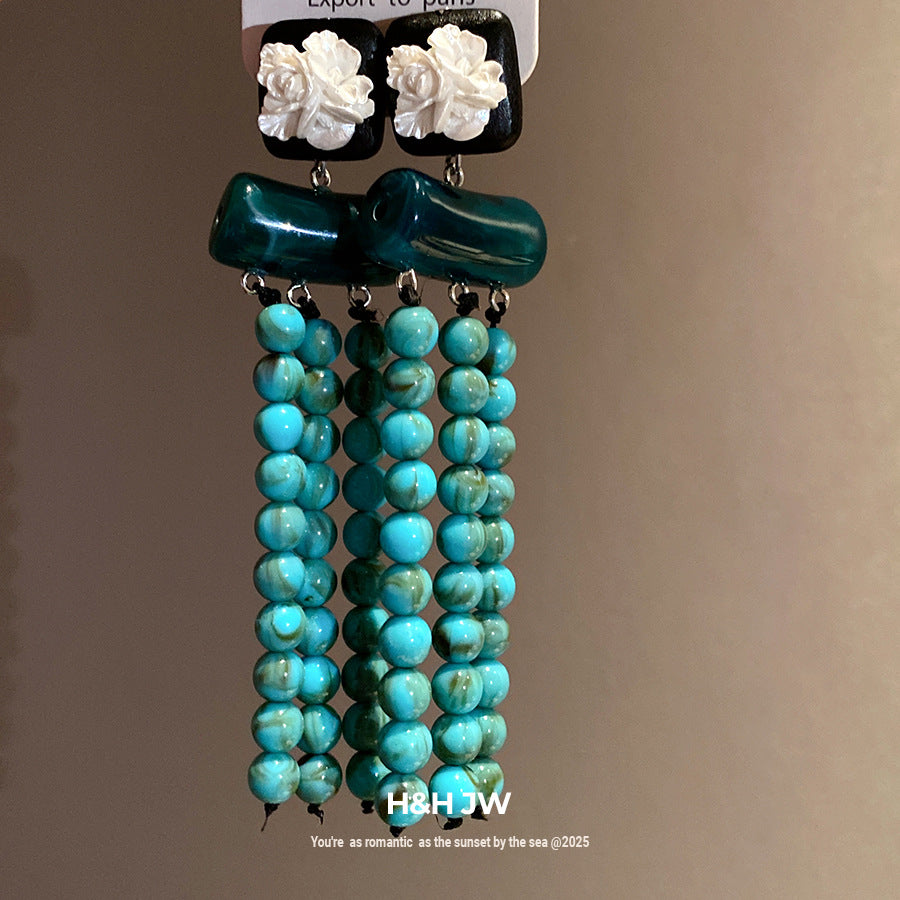 Women's Resin Acrylic Flower Tassel Ethnic Style Retro Elegant Light Luxury Earrings