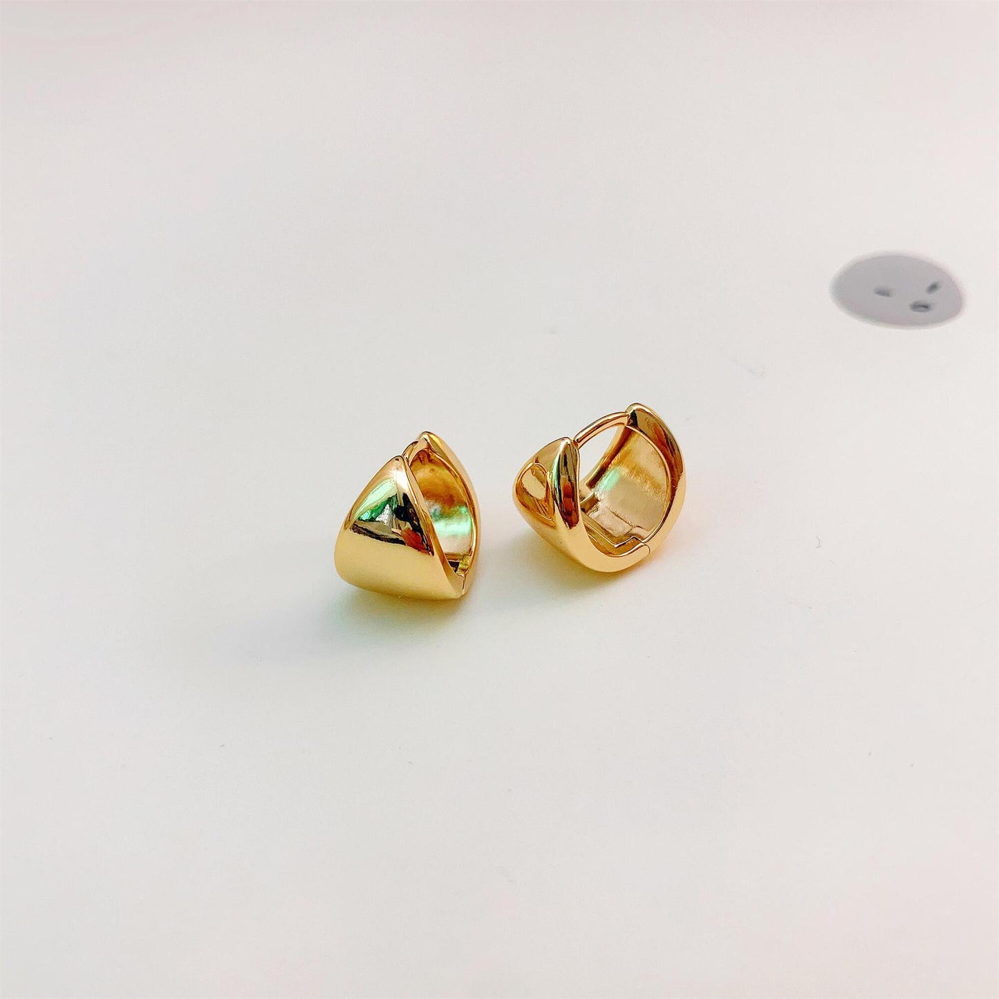 Women's Gold Cold Style Wide Version Metal Ear Earrings