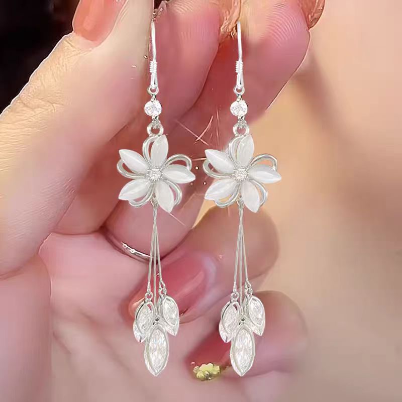 Women's Tassel High Sense Temperamental Long Eardrops Fashion Rings